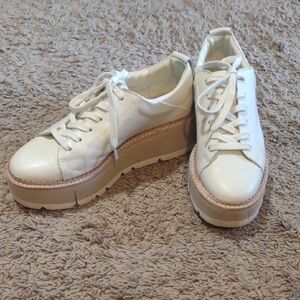 Women's Dolce Vita TOYAH Lace Up Cream Platform Sneakers Size 6